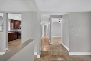 3615 W Rogers Ave, Tampa, FL 33611 - Photo 14