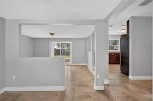 3615 W Rogers Ave, Tampa, FL 33611 - Photo 6