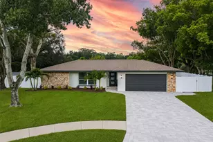1967 Castille Dr, Dunedin, FL 34698 - Photo 1