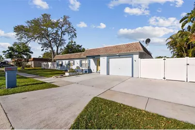 12252 Eldon Drive, Largo, FL 33774 - Photo 10