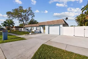 12252 Eldon Dr, Largo, FL 33774 - Photo 10
