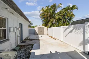 12252 Eldon Dr, Largo, FL 33774 - Photo 64