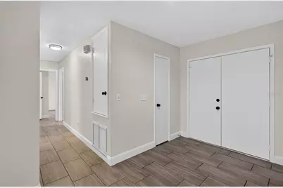724 Isleton Drive, Brandon, FL 33511 - Photo 36