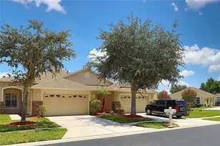 31007 Prout Ct, Wesley Chapel, FL 33543 - Photo 4