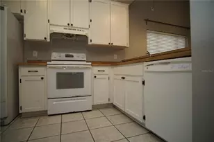 7807 Amberlea Ct, Tampa, FL 33637 - Photo 6