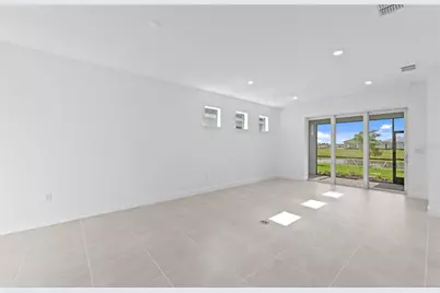 29028 Coral Harbour Drive, Englewood, FL 34223 - Photo 4