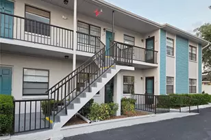 5925 Terrace Park Dr N, Saint Petersburg, FL 33709 - Photo 2