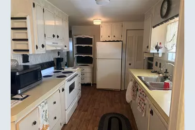 37529 Attica Avenue, Zephyrhills, FL 33542 - Photo 14
