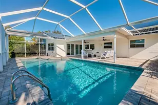 1985 Michigan Ave NE, Saint Petersburg, FL 33703 - Photo 26