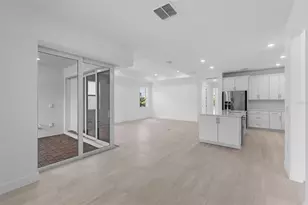 26724 Sandy Breeze Dr, Englewood, FL 34223 - Photo 8
