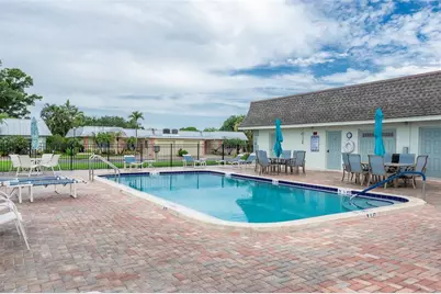 6575 Green Valley Drive, Seminole, FL 33777 - Photo 28