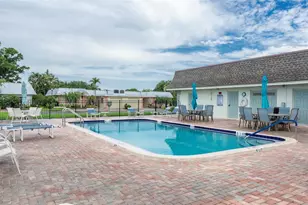 6575 Green Valley Dr, Seminole, FL 33777 - Photo 28