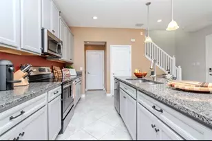 6827 Citrus Creek Ln, Tampa, FL 33625 - Photo 4