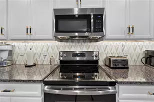 16817 Whisper Elm St, Wimauma, FL 33598 - Photo 22