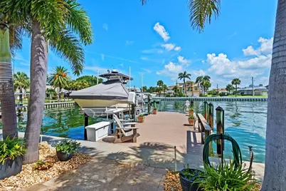 203 Howard Drive, Belleair Beach, FL 33786 - Photo 4