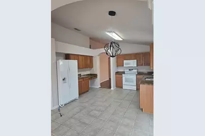 31125 Hannigan Place, Wesley Chapel, FL 33543 - Photo 4