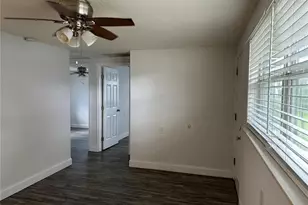 452 88th Ave N, Saint Petersburg, FL 33702 - Photo 6