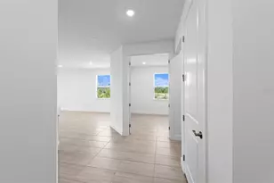 27112 Clam Shell Ct, Englewood, FL 34223 - Photo 12