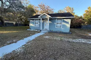 2020 E Powhatan Ave, Tampa, FL 33610 - Photo 1