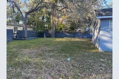 2020 E Powhatan Avenue, Tampa, FL 33610 - Photo 6