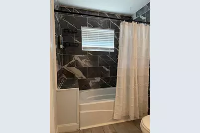 2020 E Powhatan Avenue, Tampa, FL 33610 - Photo 18