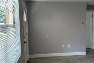 473 93rd Ave N, Saint Petersburg, FL 33702 - Photo 4