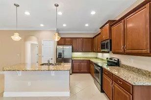 2304 Oakley Green Dr, Sun City Center, FL 33573 - Photo 38