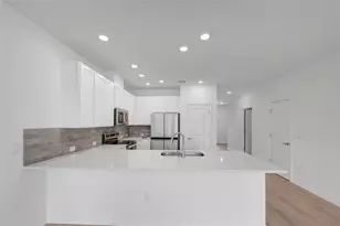 6416 Jensen Vw Ave, Apollo Beach, FL 33572 - Photo 4