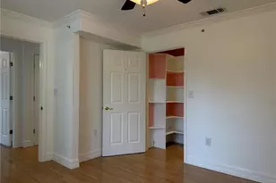 18593 Bridle Club Dr, Tampa, FL 33647 - Photo 34