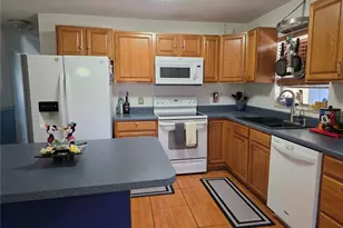 9272 51st St N, Pinellas Park, FL 33782 - Photo 4