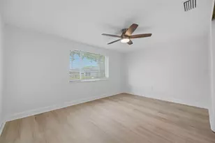 8411 Lincolnshire Dr, Hudson, FL 34667 - Photo 16