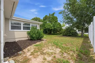 8411 Lincolnshire Dr, Hudson, FL 34667 - Photo 24