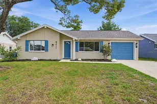 8411 Lincolnshire Dr, Hudson, FL 34667 - Photo 2