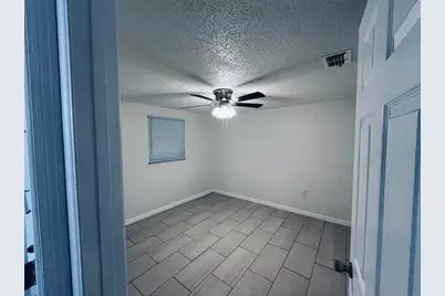 5323 Satsuma Drive, Zephyrhills, FL 33542 - Photo 18