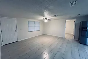 5323 Satsuma Dr, Zephyrhills, FL 33542 - Photo 6