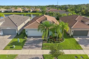 5124 Highland Pointe Ct, Wimauma, FL 33598 - Photo 1