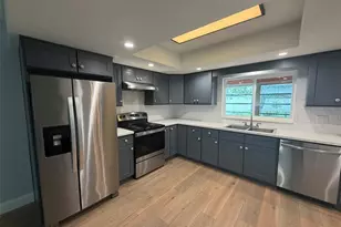 3753 15th Ave N, Saint Petersburg, FL 33713 - Photo 2