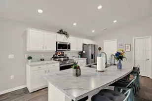 117 Eagle Summit Dr, Ruskin, FL 33570 - Photo 10