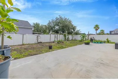 2206 Via Cortona Street, Plant City, FL 33566 - Photo 32