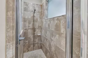 2206 Via Cortona St, Plant City, FL 33566 - Photo 24