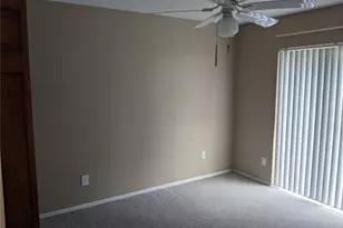 333 Brandywine Dr, Valrico, FL 33594 - Photo 12