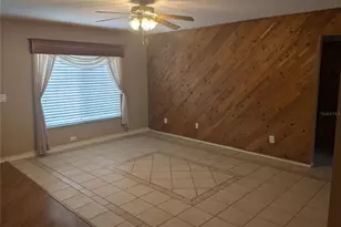 333 Brandywine Dr, Valrico, FL 33594 - Photo 2