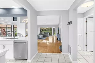 3174 Windrush, Sarasota, FL 34235 - Photo 10