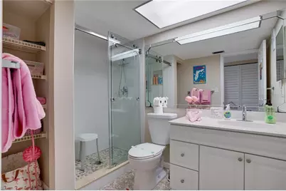 15000 Gulf Boulevard #907, Madeira Beach, FL 33708 - Photo 24