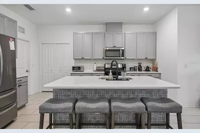 5518 Los Robles Court, Palmetto, FL 34221 - Photo 10
