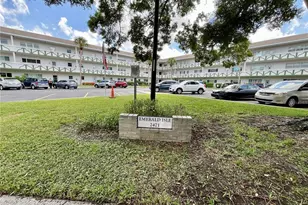 2471 Sumatran Way, Clearwater, FL 33763 - Photo 2