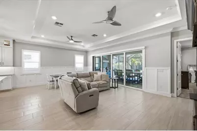 2110 E 6th Street W, Palmetto, FL 34221 - Photo 14