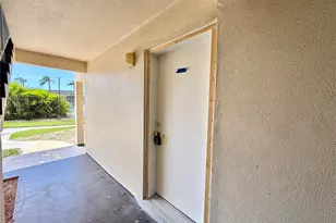 5111 Amulet Dr, New Port Richey, FL 34652 - Photo 2