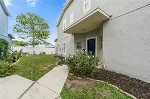 12948 Kings Crossing Dr, Gibsonton, FL 33534 - Photo 1