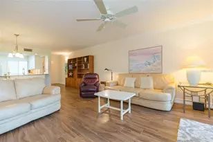 5642 Puerta Del Sol Blvd S, Saint Petersburg, FL 33715 - Photo 6